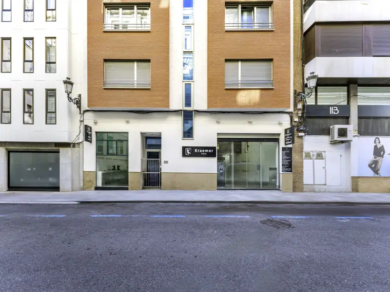 Dwupoziomowy lokal w centrum Alicante