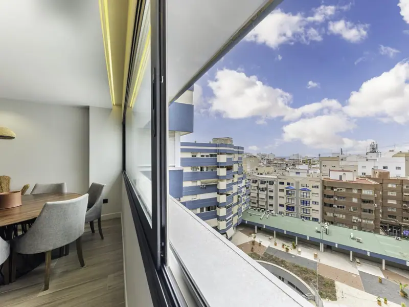 Przestronny apartament po remoncie w sercu miasta