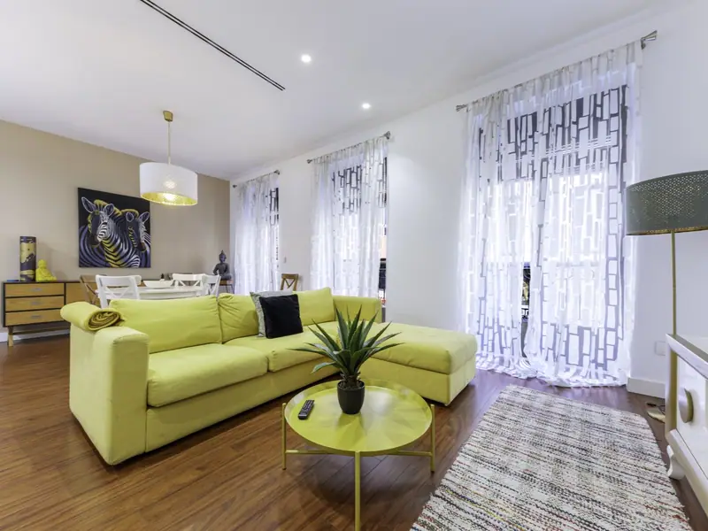 Jasny apartament w sercu Alicante z widokiem na miasto