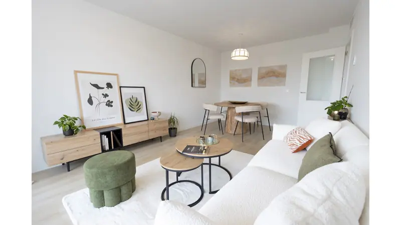 Apartament z 2 sypialniami i basenem