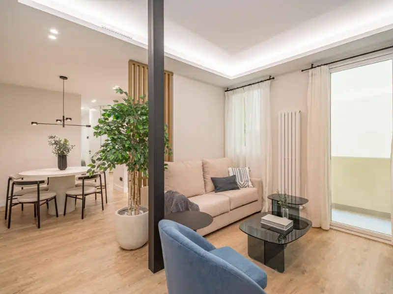 Odnowiony apartament z wewnętrznym tarasem w Salamance