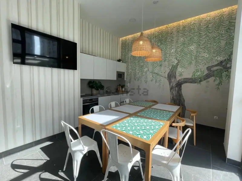 Apartament z basenem i garażem w Quatre Carreres