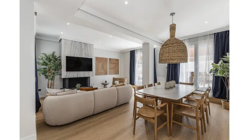 Penthouse z 3 sypialniami i tarasem