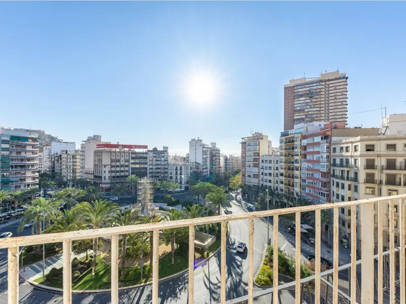 Penthouse z widokiem na centrum Alicante
