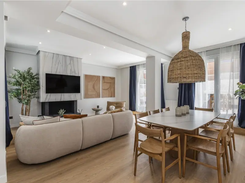 Penthouse z prywatnym tarasem w dzielnicy Salamanca