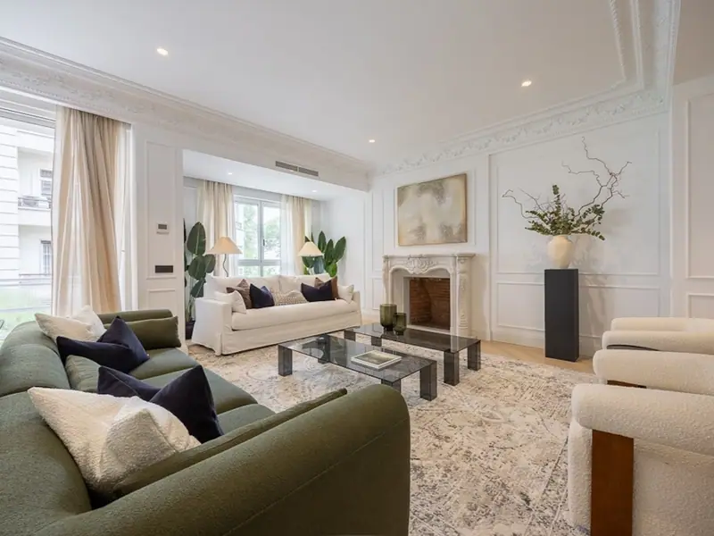Przestronny apartament po remoncie przy Castellanie