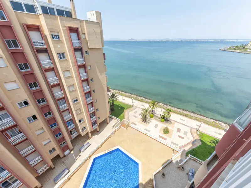 Dwupoziomowy penthouse z tarasami nad Mar Menor