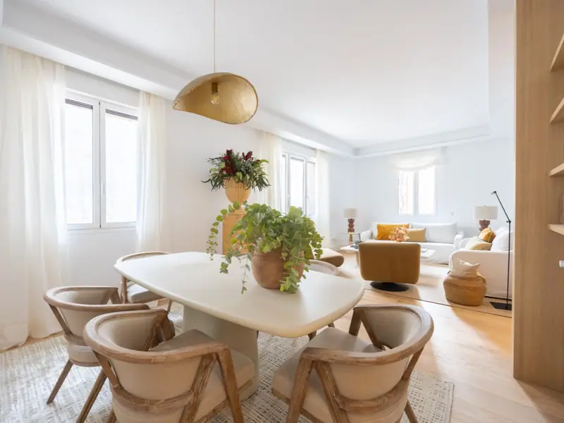 Odnowione 158 m² z tarasem w Salamance