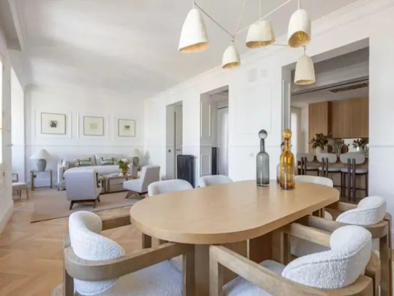 Przestronny apartament z 3 sypialniami typu suite