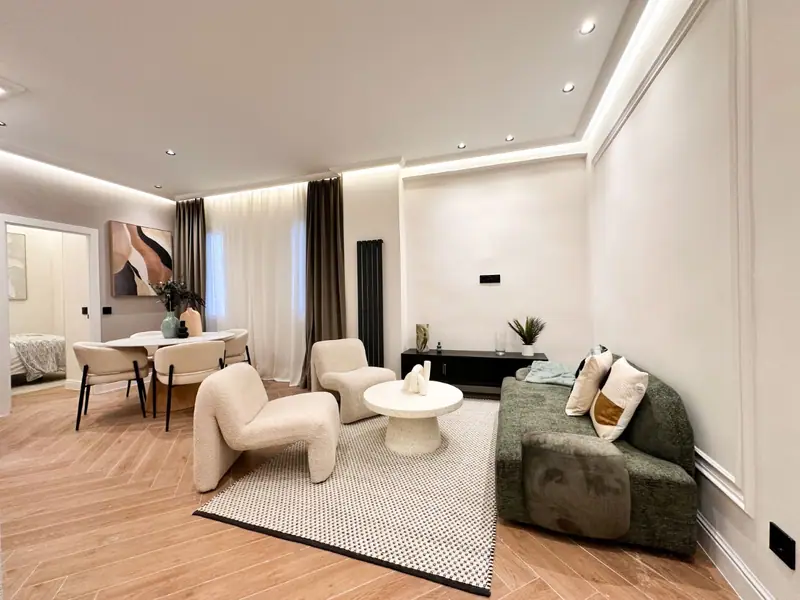 Odnowiony apartament w kamienicy przy Goya