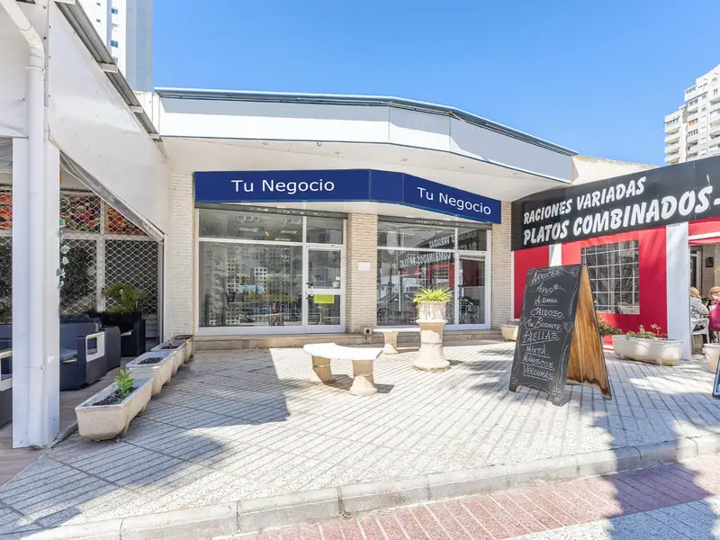 Lokal z tarasem blisko plaży w Benidorm