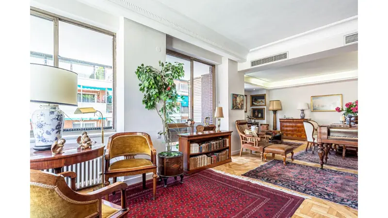 Apartament z 4 sypialniami i tarasem