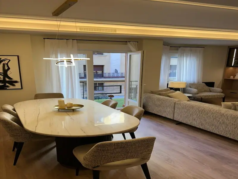Apartament z prywatnym tarasem przy parku Retiro