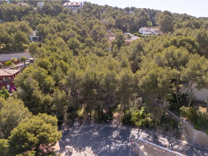 Działka z widokiem na pole golfowe w El Bosque