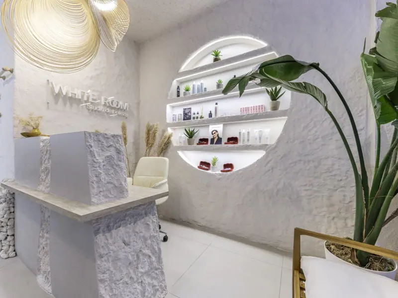 Działający salon kosmetyczny w centrum Alicante