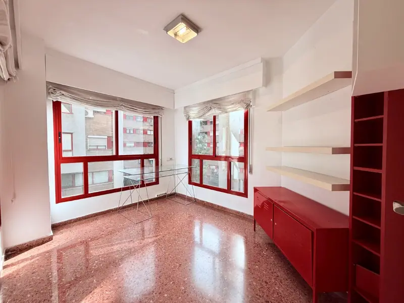 Narożny apartament przy Ciudad de las Artes