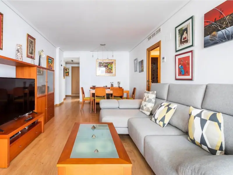 Dwupoziomowy penthouse z widokiem na morze przy plaży Patacona