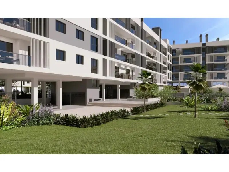 Penthouse z przestronnym tarasem w dzielnicy San Blas