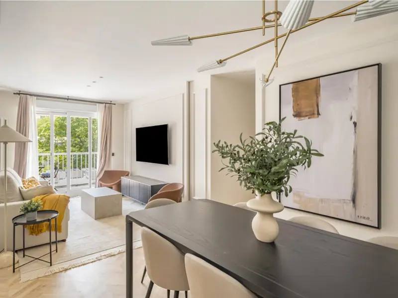 Odnowiony apartament z tarasem w Barrio de Salamanca