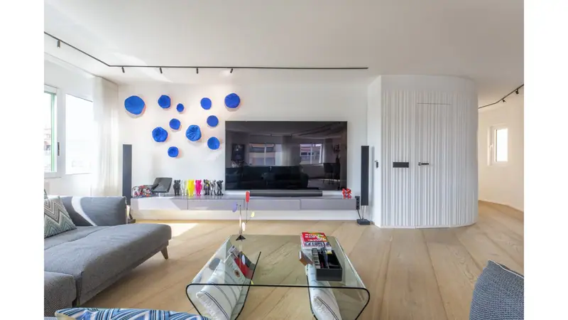 Penthouse z 3 sypialniami i widokiem na morze