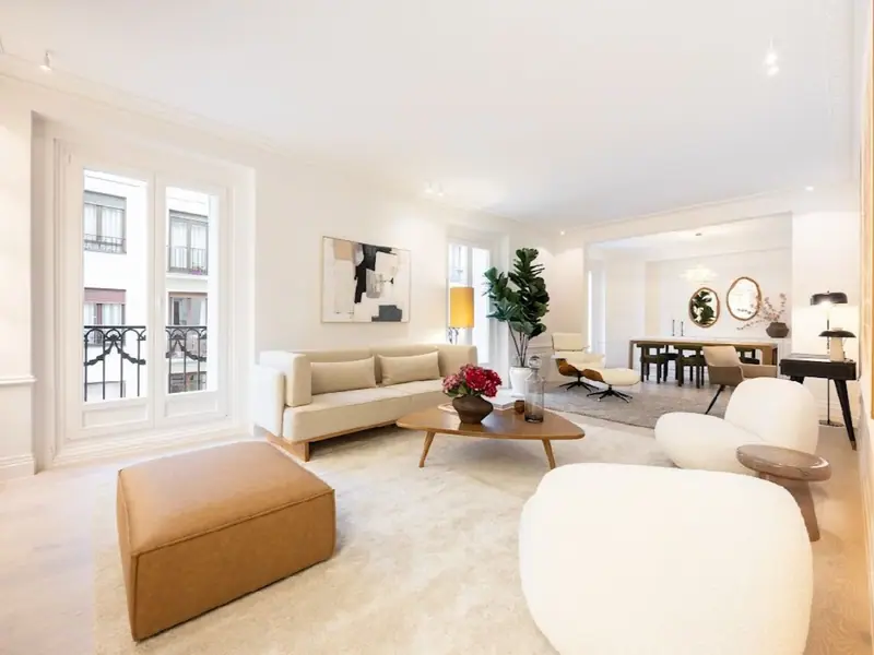 Apartament po remoncie w kamienicy w Chamberí